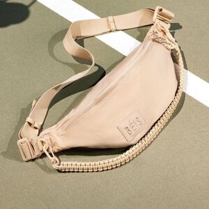 Beis Tan Women's Sport Bag